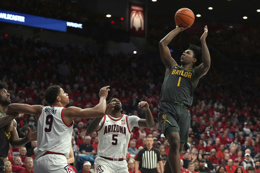 Veesaar nets 19 points as Arizona defeats No. 25 Baylor 81-70, claiming their 7th consecutive victory.