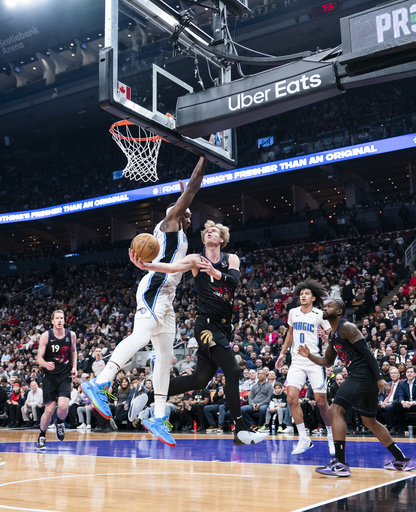 Barnes scores 17 and grabs 11 boards as Raptors overcome 21-point deficit to defeat struggling Magic 109-93