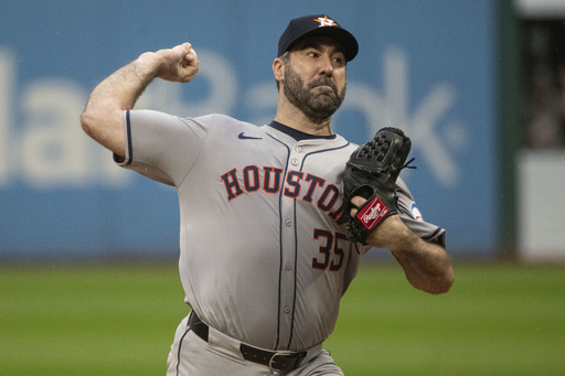 Justin Verlander signs a one-year deal worth $15 million with the Giants, according to an AP source.