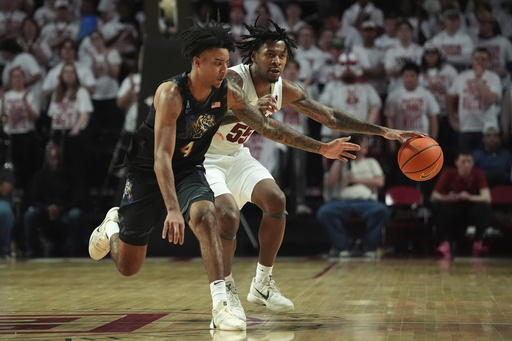 Temple defeats No. 18 Memphis, handing them their first conference defeat with an 88-81 win