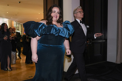 Behind the Scenes of the Golden Globes: Unseen Moments from the Broadcast