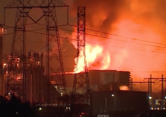 Huge fire breaks out at Moss Landing battery plant in California as raging inferno sparks evacuations (Photo: Daily Mail Video)