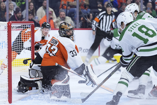 DeSmith makes 27 saves as Stars secure 4-1 victory against Flyers for their sixth consecutive win