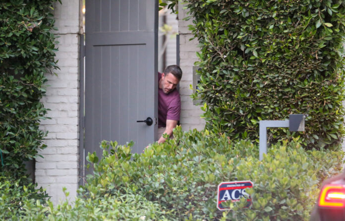 LOS ANGELES, CA - AUGUST 30: Ben Affleck is seen on August 30, 2024 in Los Angeles, California. (Photo by Bellocqimages/Bauer-Griffin/GC Images)