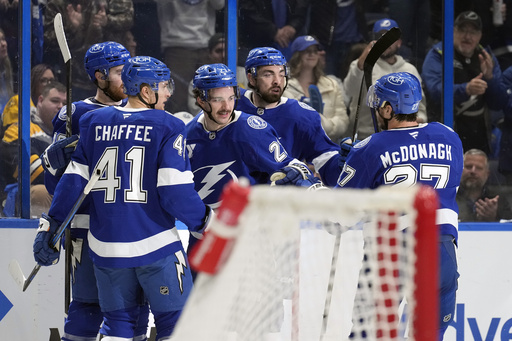 Brayden Point achieves 600 career points during Lightning’s 4-1 win against the Bruins