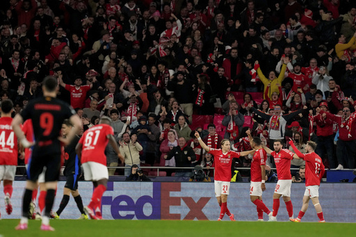 Pavlidis nets rapid hat trick for Benfica versus Barcelona in Champions League showdown