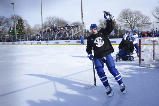 Crosby and Matthews lead their respective teams as captains in the 4 Nations Face-Off.