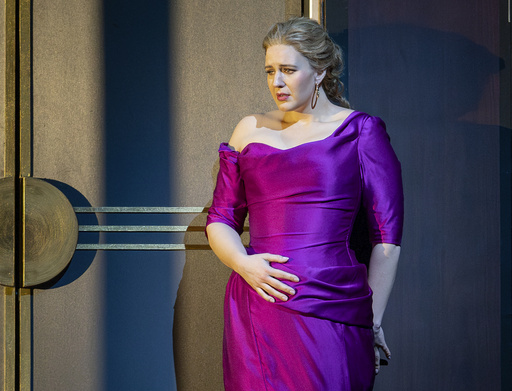 Soprano Lise Davidsen expecting twins, halts shows from mid-March to December.