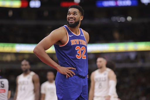 Knicks face Magic without rebounding leader Towns due to knee pain