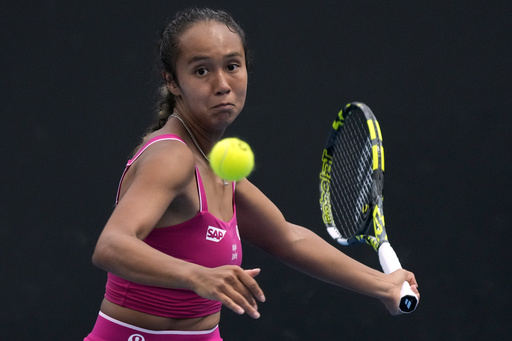 Australian Open: Naomi Osaka reaches the third round of a Grand Slam for the first time in three years.