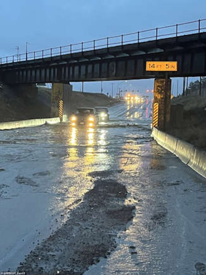 Major Flood Warnings Hit Five States (Photo: WSDOT East/X)