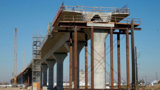 Trump administration targets $4 billion in financing for California’s high-speed rail project.