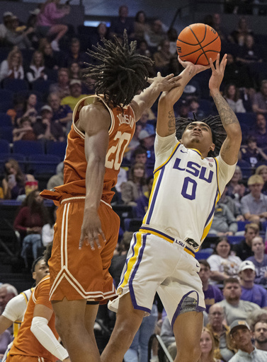 Taylor nets 25 points, including 7 shots from beyond the arc, propelling No. 13 Aggies to a 76-72 win against the Gamecocks.