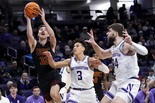 Northwestern relies on Martinelli’s clutch performance to secure a 77-75 victory against USC