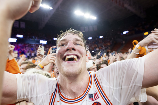 Lakhin nets 22 points as Clemson hands No. 2 Duke a 77-71 loss, ending their 16-game winning run.