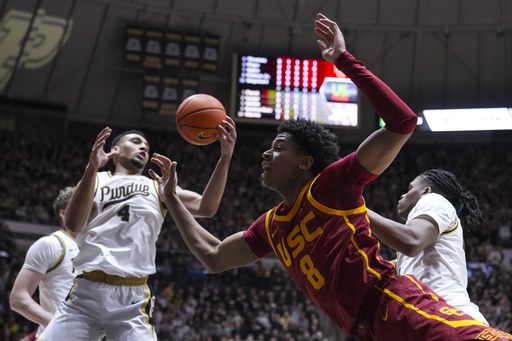 Trey Kaufman-Renn scores 24 points and grabs 10 rebounds as No. 7 Purdue defeats USC 90-72.