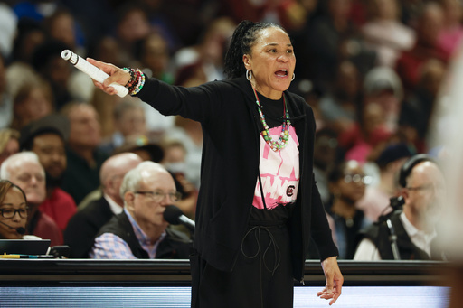 Edwards records a personal best of 28 points as South Carolina rebounds from defeat with a 101-63 victory against Florida.