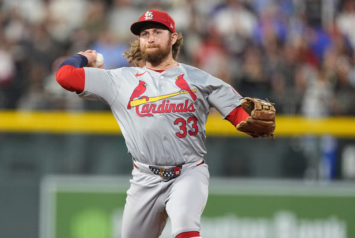 Donovan enters arbitration with Cardinals seeking $3.3 million rather than the proposed $2.85 million