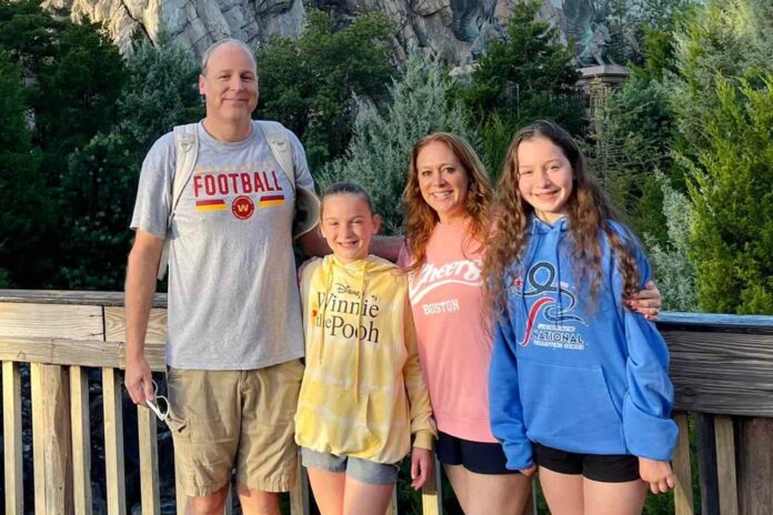 The Livingston family - The family of four on board, Donna, Peter, Everly, and Alydia Livingston, tragically lost their lives in the crash (Photo: Facebook)