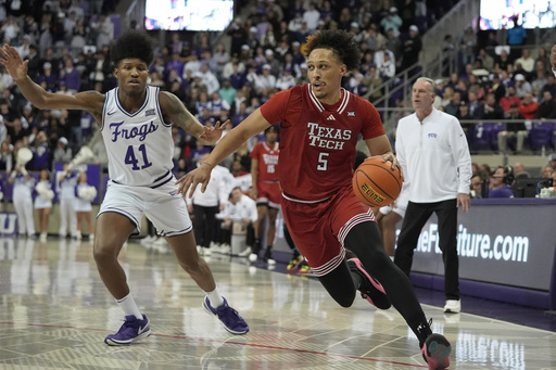 Noah Reynolds nets final 7 points as TCU triumphs 69-66 against No. 9 Texas Tech