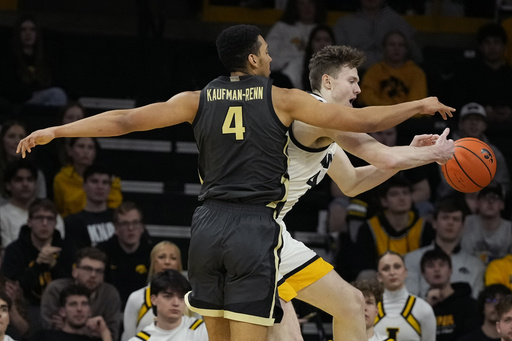 Smith and Kaufman-Renn propel No. 7 Purdue past Iowa, 90-81