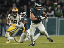 Packers Eagles Football-