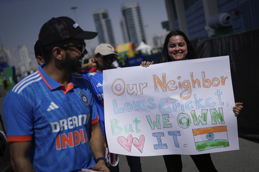 Pakistan chooses to bat first after winning the toss against India in Champions Trophy match held at neutral site