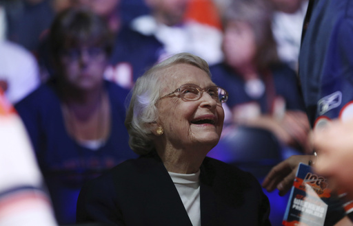 Virginia McCaskey, daughter of George Halas and owner of the Chicago Bears, passes away at age 102.