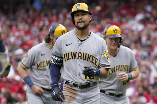 Brewers outfielder Blake Perkins sustains shin fracture, sidelining him for the season opener