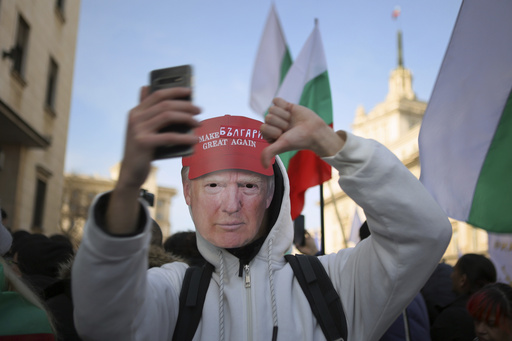 1,000 Bulgarian nationalists rally against government’s proposal to implement the euro currency