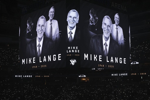 Penguins pay tribute to beloved Hall of Fame announcer Mike Lange in heartfelt pregame tribute