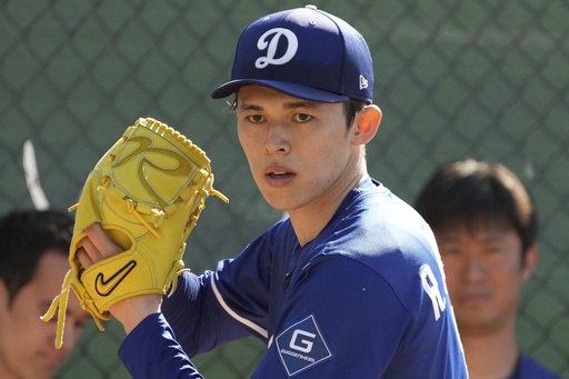 Roki Sasaki announces his marriage in a social media update during Dodgers training camp, following in Shohei Ohtani’s footsteps from last year.