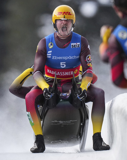 Taubitz secures women’s luge world championship while Sweeney earns bronze for the USA