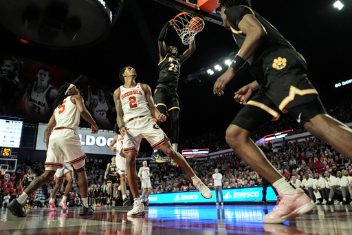 Robinson scores 15 as No. 21 Missouri pulls away with a crucial 15-0 run in the second half to defeat struggling Georgia 87-74.