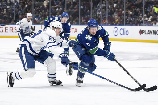 Brock Boeser scores late to secure Canucks’ 2-1 win against the Maple Leafs.