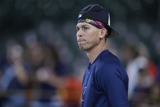 Two-time Gold Glove shortstop Nick Ahmed and outfielder Sam Haggerty joining Rangers for spring training on minor league contracts