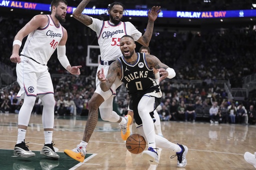 Antetokounmpo makes his comeback as the Bucks stage a fourth-quarter surge to defeat the Clippers 116-110.