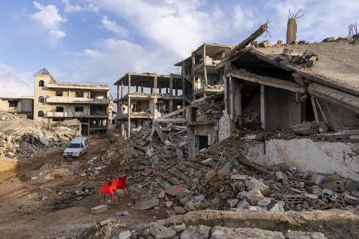 Residents of a southern Lebanese border town work on rebuilding as Hezbollah’s chief demands Israel’s exit.