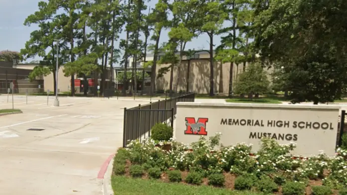 Mass shooting plan: Teens arrested at Texas high school (Photo: Google Maps)