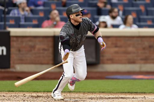 Outfielder Harrison Bader signs a one-year deal with the Minnesota Twins, according to an AP source.