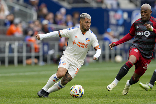 FC Dallas acquires Luciano Acosta from FC Cincinnati in a cash-and-player deal worth at least $5 million