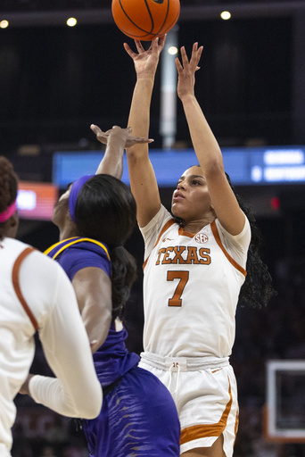 Booker and No. 3 Texas overcome slow shooting start to defeat No. 5 LSU 65-58