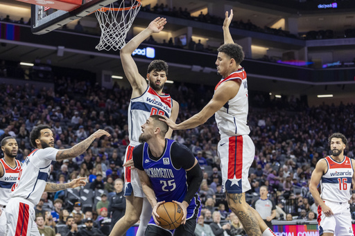 Lakers add free-agent center Alex Len to strengthen frontcourt depth following unsuccessful trade negotiations.