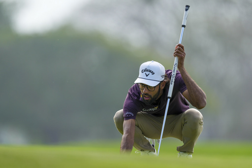 Aldrich Potgieter shoots a 61 to secure a 4-stroke advantage at the Mexico Open