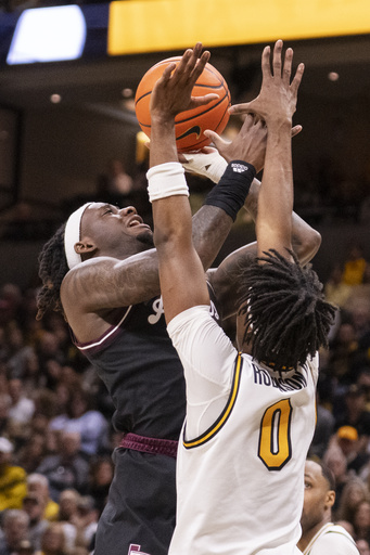 Taylor’s last-second 3-pointer propels No. 10 Texas A&M over No. 15 Missouri 67-64