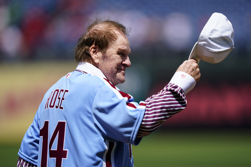 Reds to don No. 14 patch on jersey sleeve in tribute to late Pete Rose