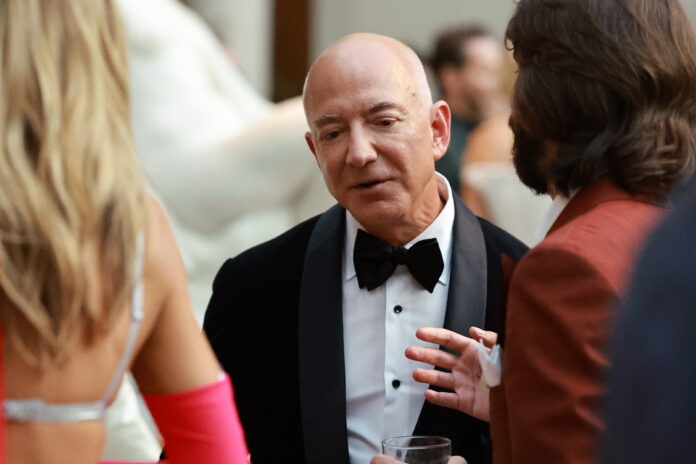 NEW YORK, NEW YORK - MAY 06: Jeff Bezos attends The 2024 Met Gala Celebrating 