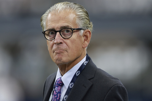 Fox’s officiating expert Mike Pereira debunks the ‘myth’ of bias favoring the Chiefs.